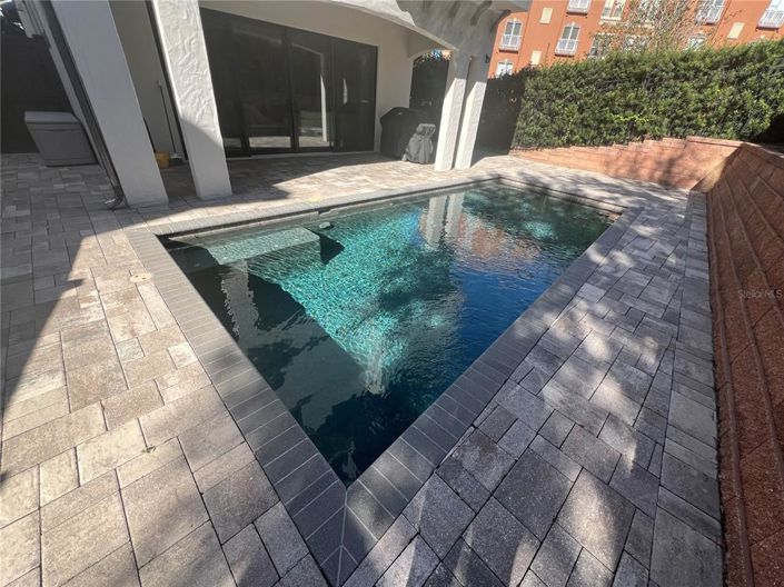 Image No.27-5 Bed Property for sale