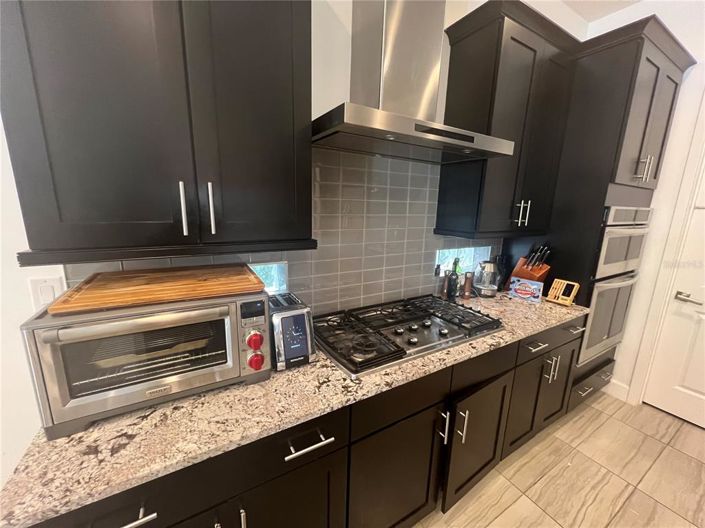 Image No.6-5 Bed Property for sale