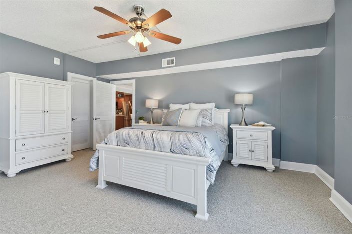 Image No.31-2 Bed Property for sale