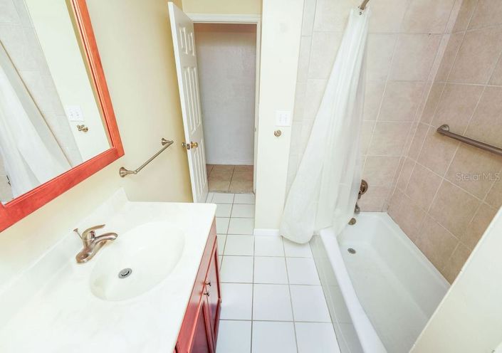 Image No.18-3 Bed Property for sale