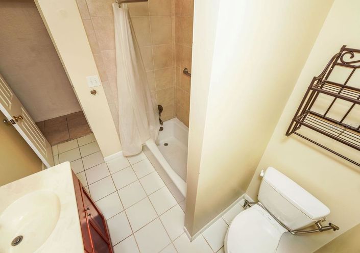 Image No.19-3 Bed Property for sale