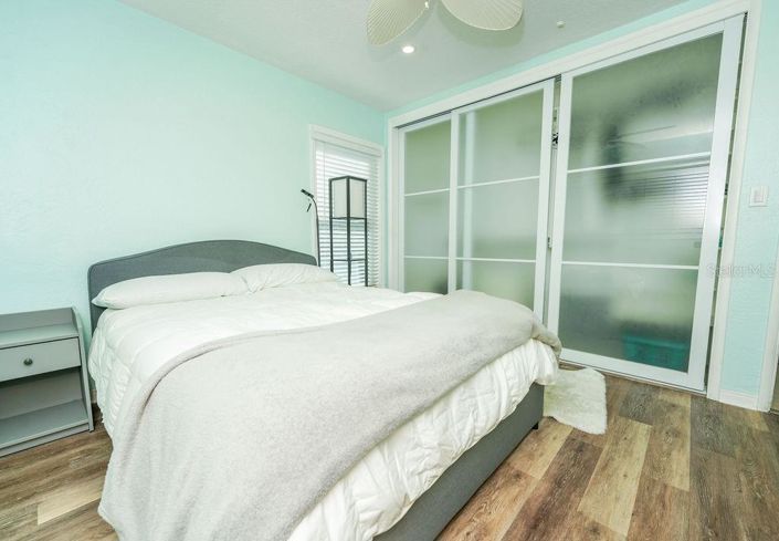 Image No.22-3 Bed Property for sale