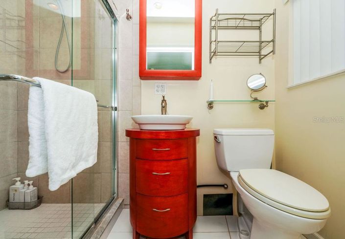 Image No.28-3 Bed Property for sale