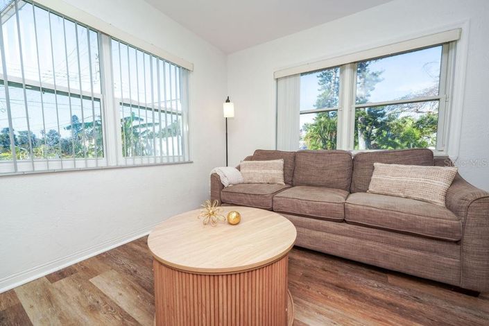 Image No.31-3 Bed Property for sale