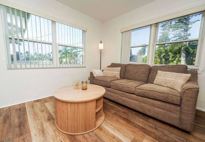 Image No.32-3 Bed Property for sale