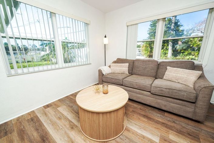 Image No.37-3 Bed Property for sale