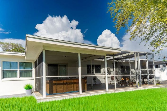 Image No.47-3 Bed Property for sale