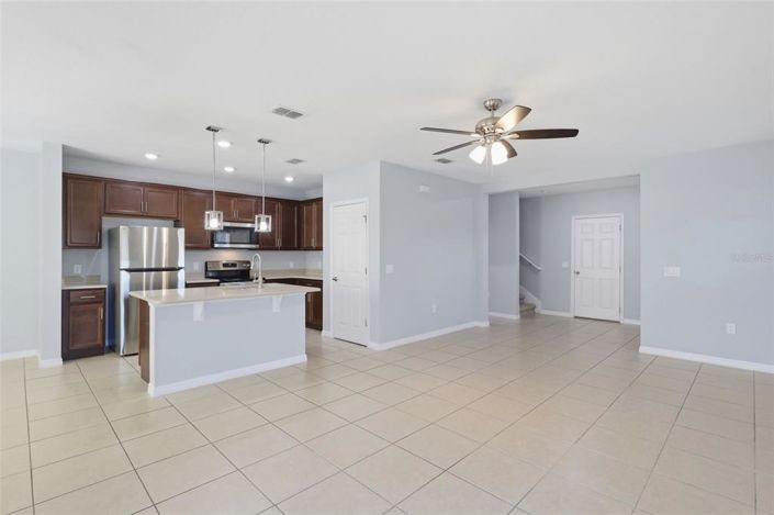 Image No.20-4 Bed Townhouse for sale