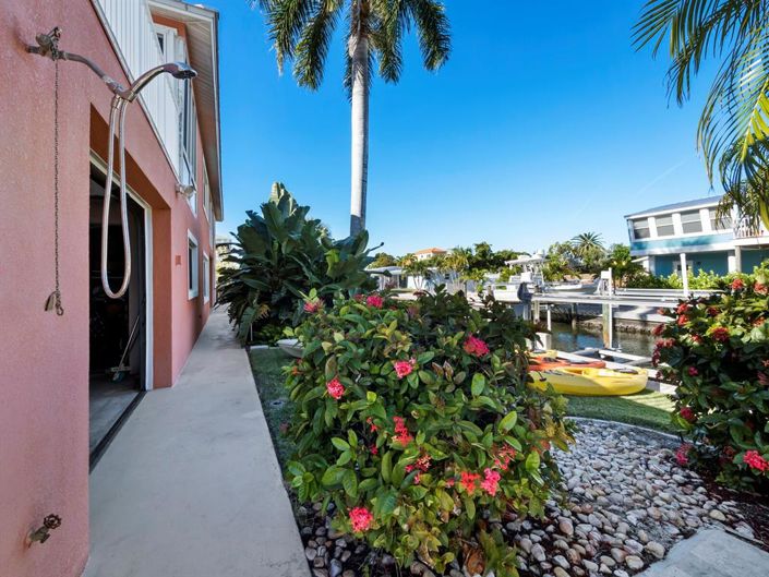 Image No.45-3 Bed Property for sale