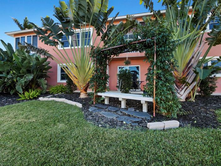 Image No.52-3 Bed Property for sale