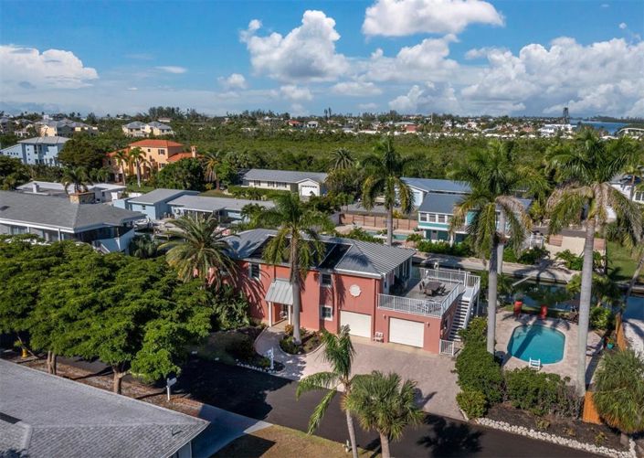 Image No.53-3 Bed Property for sale