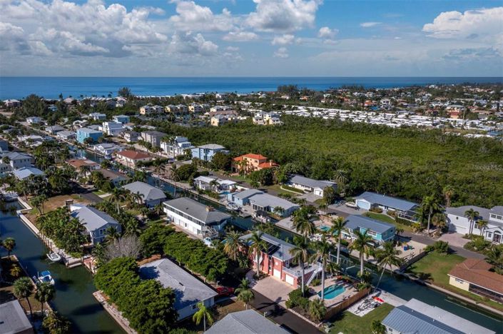 Image No.55-3 Bed Property for sale