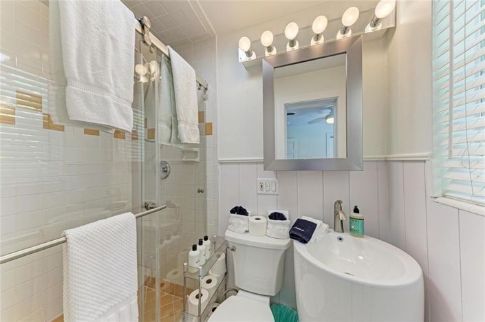 Image No.16-2 Bed Property for sale