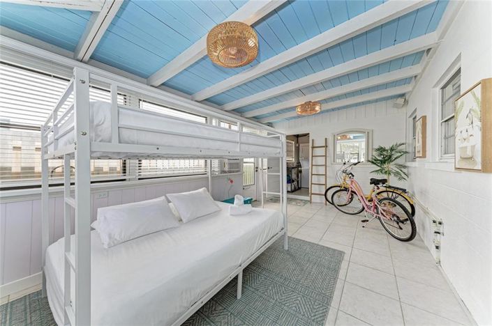 Image No.23-2 Bed Property for sale