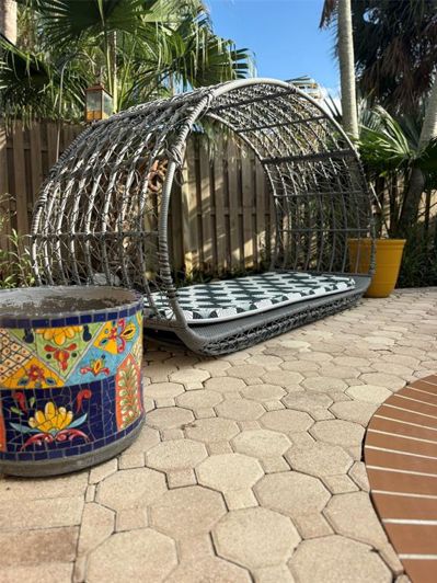 Image No.25-2 Bed Property for sale