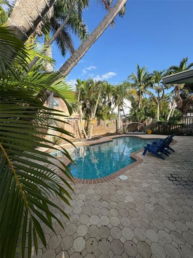 Image No.30-2 Bed Property for sale