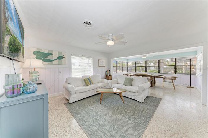 Image No.7-2 Bed Property for sale