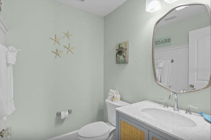 Image No.20-5 Bed Property for sale