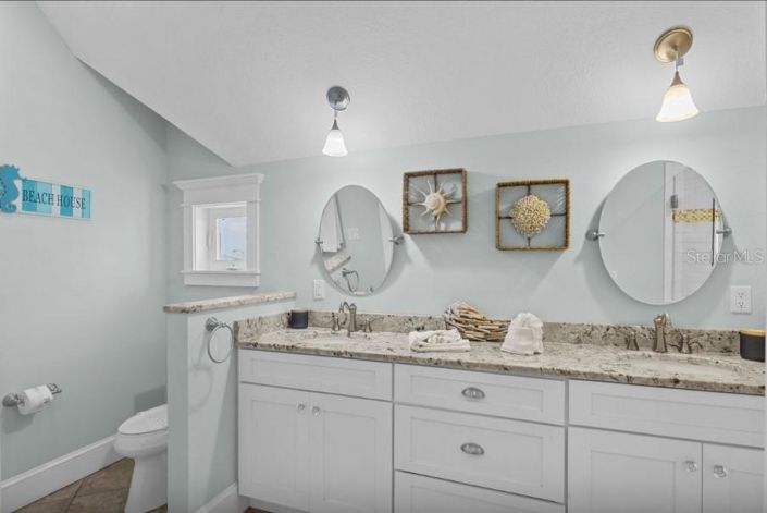 Image No.26-5 Bed Property for sale