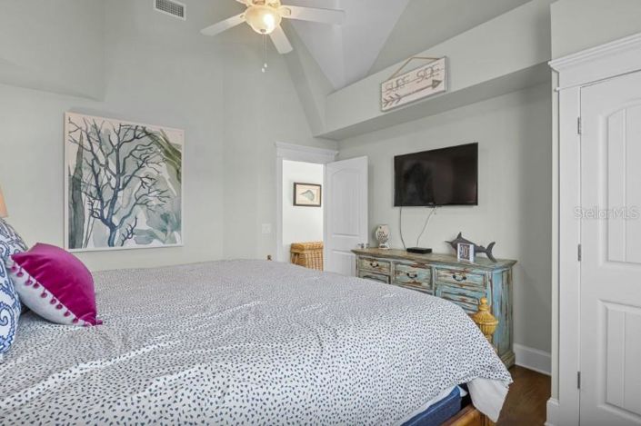 Image No.32-5 Bed Property for sale