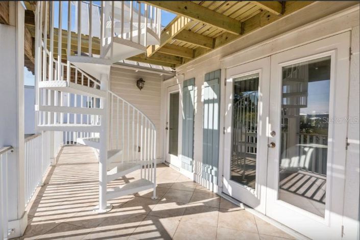 Image No.44-5 Bed Property for sale