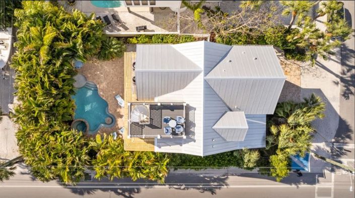 Image No.55-5 Bed Property for sale