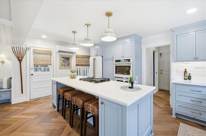 Image No.20-2 Bed Property for sale