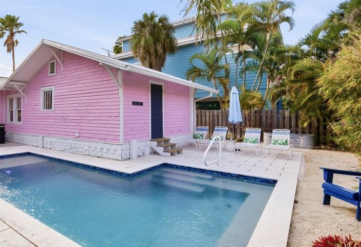 Image No.36-2 Bed Property for sale