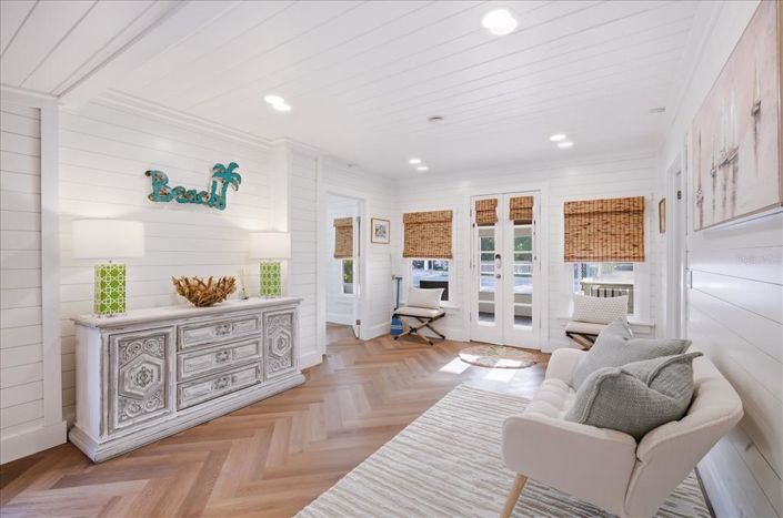 Image No.9-2 Bed Property for sale