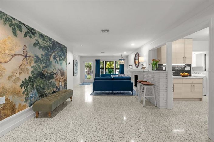 Image No.15-3 Bed Property for sale