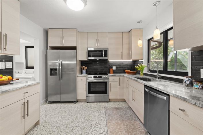 Image No.21-3 Bed Property for sale