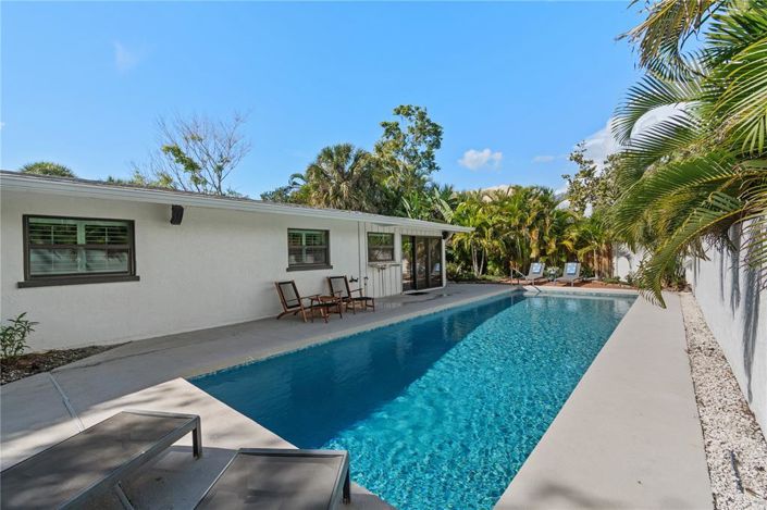 Image No.57-3 Bed Property for sale