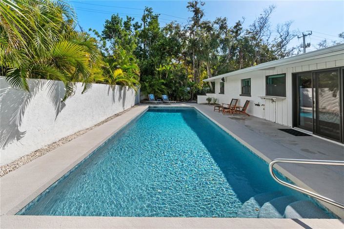 Image No.58-3 Bed Property for sale