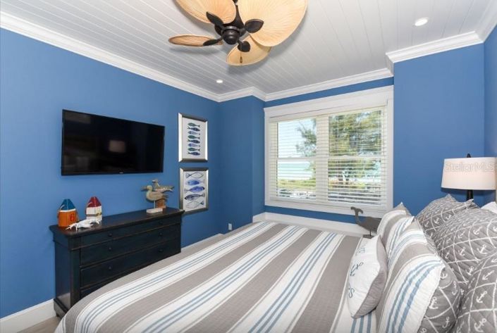 Image No.32-6 Bed Property for sale