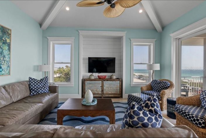 Image No.7-6 Bed Property for sale