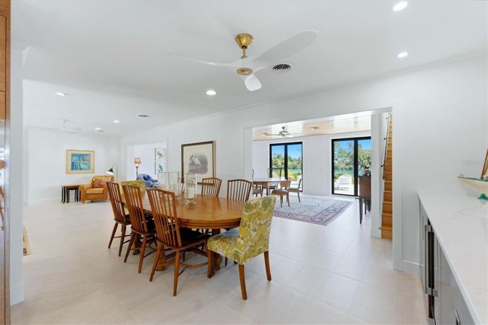 Image No.17-4 Bed Property for sale