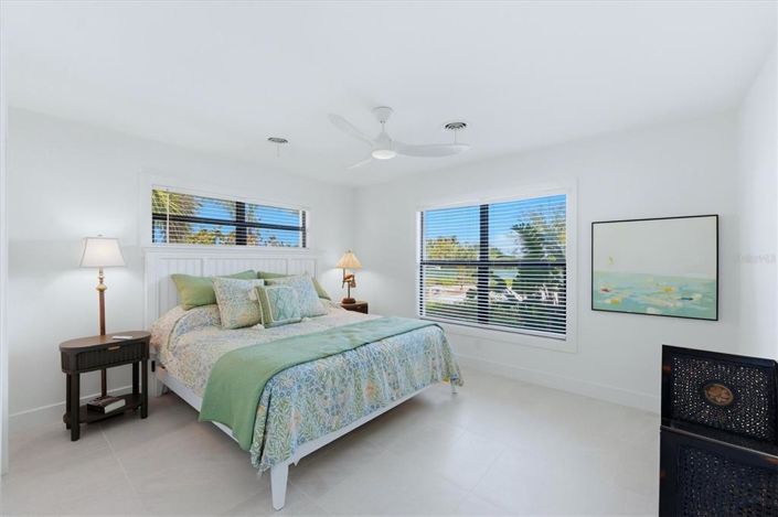 Image No.24-4 Bed Property for sale