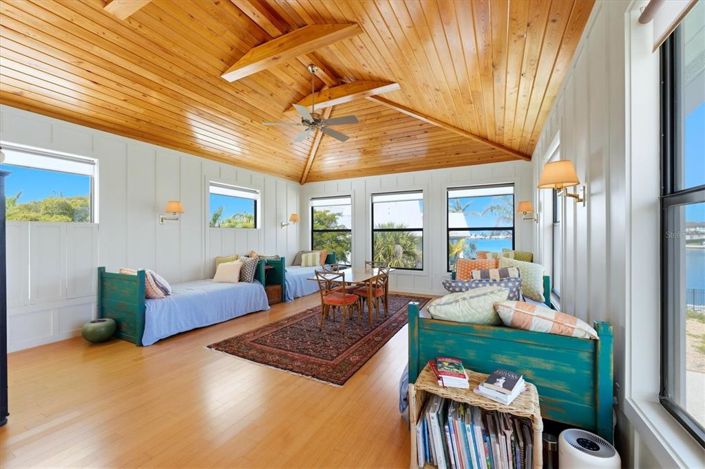 Image No.35-4 Bed Property for sale