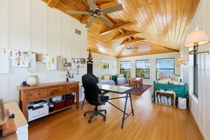 Image No.38-4 Bed Property for sale