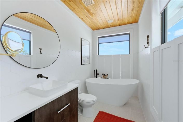 Image No.40-4 Bed Property for sale