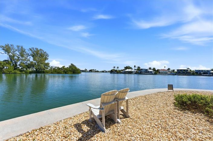 Image No.51-4 Bed Property for sale