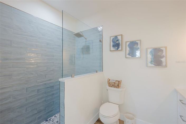 Image No.19-3 Bed Property for sale