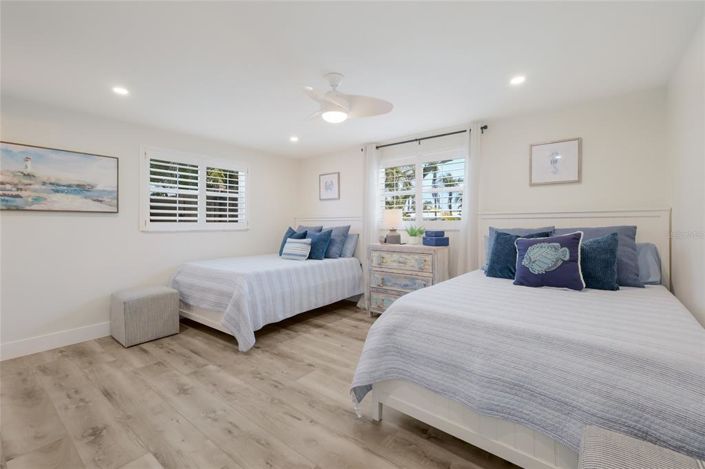 Image No.23-3 Bed Property for sale