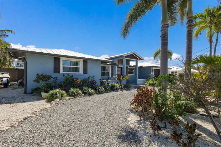 Image No.3-3 Bed Property for sale