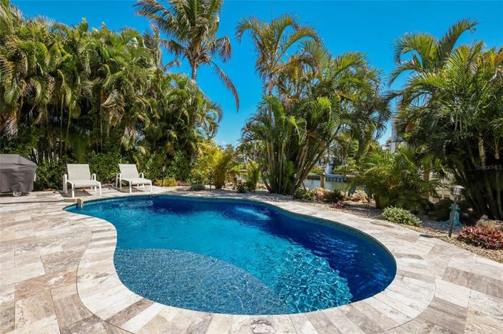 Image No.31-3 Bed Property for sale