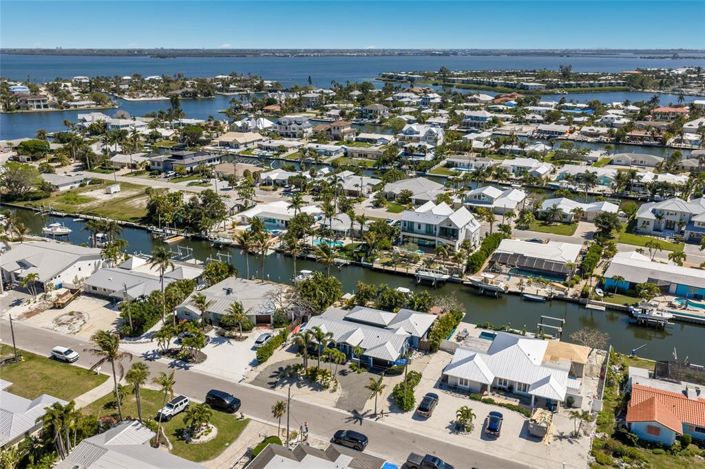 Image No.41-3 Bed Property for sale