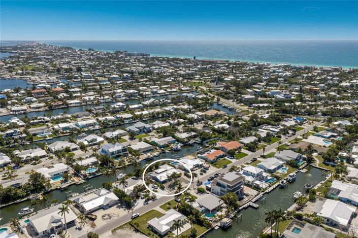 Image No.45-3 Bed Property for sale