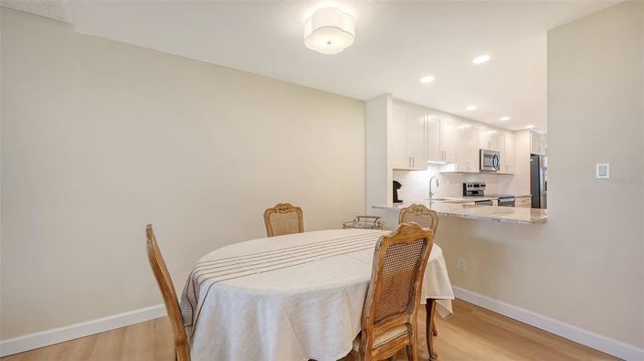 Image No.19-Propriété de 2 chambres à vendre à Sarasota