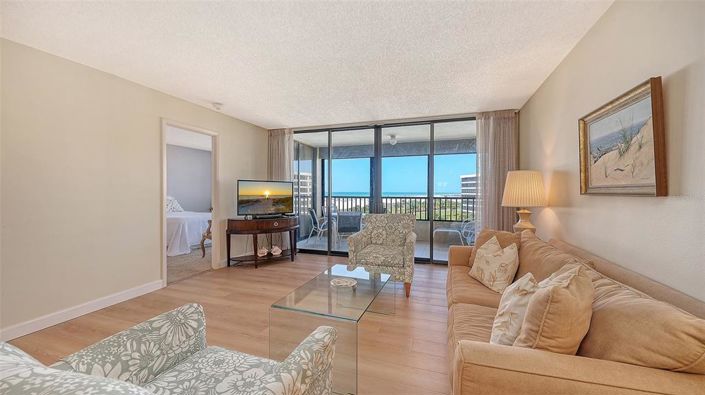 Image No.8-Propriété de 2 chambres à vendre à Sarasota