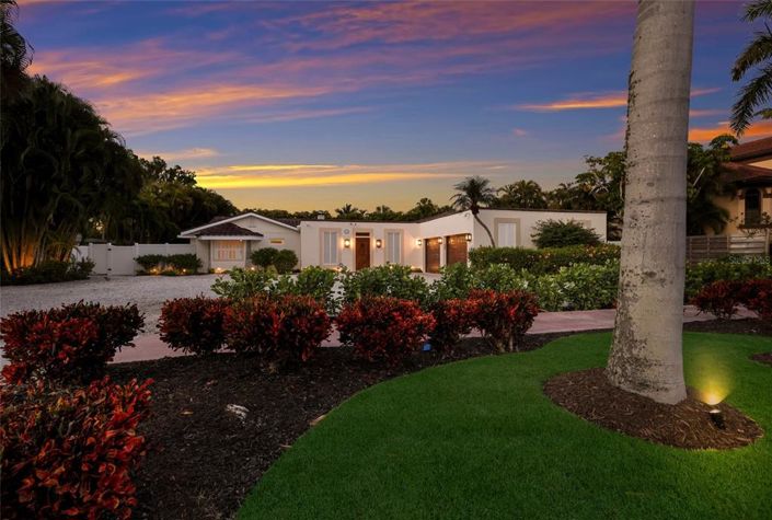 Image No.2-Propriété de 4 chambres à vendre à Sarasota